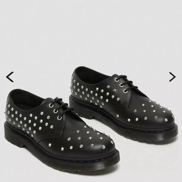 Dr martens doc 1461 stud wanama leather Oxford shoes oxfords studded 8 9 - Picture 1 of 8